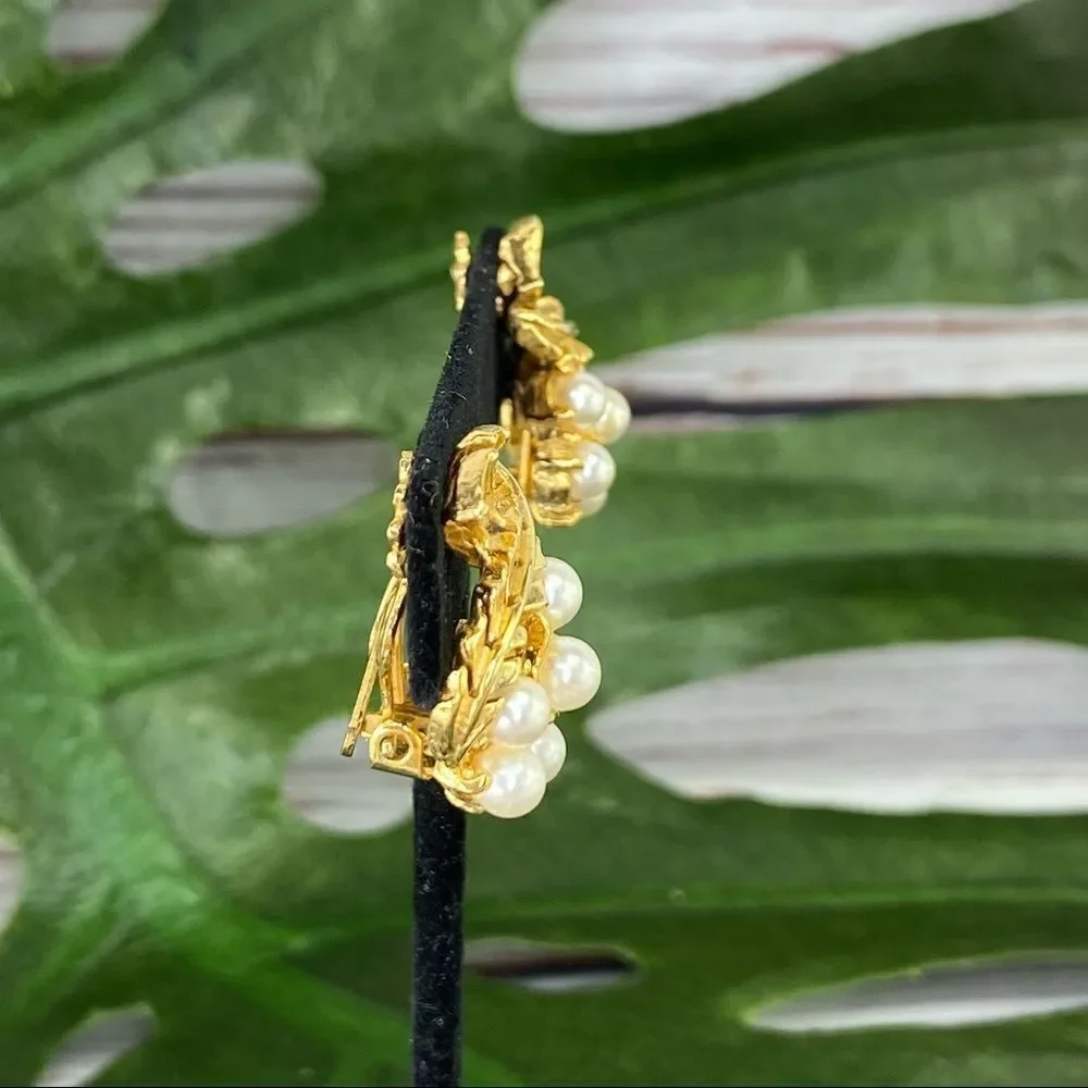 Vintage Faux Pearl Cluster Clip On Earrings‎